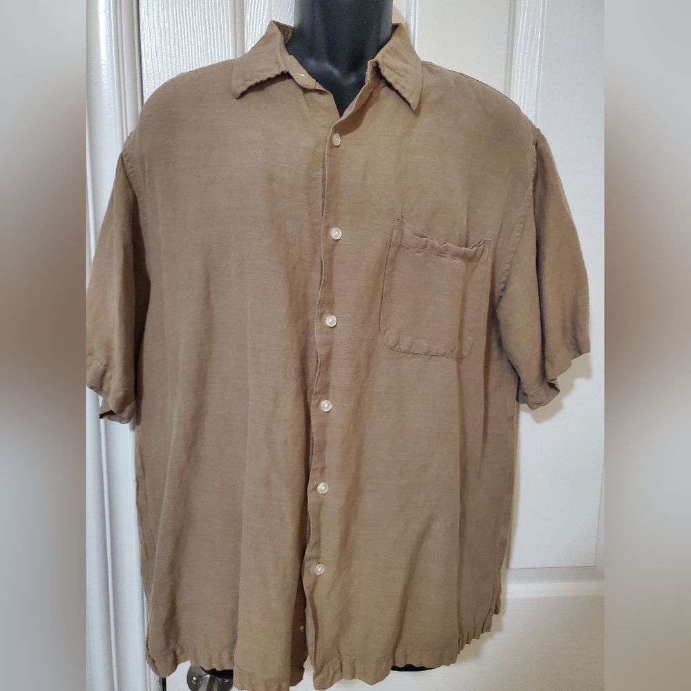 VAN HEUSEN LINEN BLEND MENS LARGE CAMP SHIRT GREAT CONDITION!